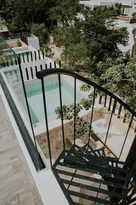 4 Story Villa, Private Pool & Jungle Rooftop Tulum Holiday home