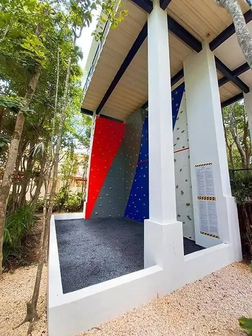 4 Story Villa, Private Pool & Jungle Rooftop Tulum Holiday home